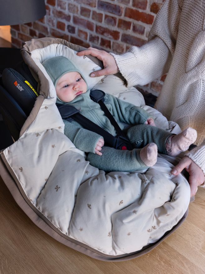 Voksi Move je zároveň fusak do autosedačky aj hlbokej vaničky, ktorý udrží bábätko v teple a pohodlí počas celej jesennej...