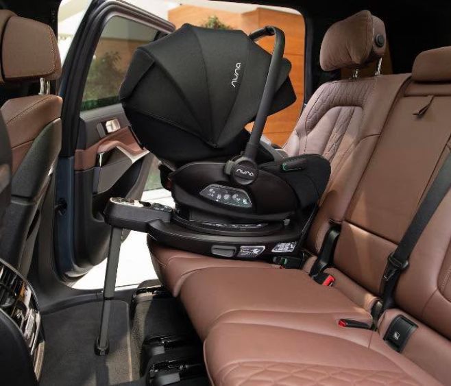 NUNA ARRA™ flex Táto autosedačka umožňuje polohovanie chrbtovej opierky ako na kočíku, tak počas cestovania vo vozidle....